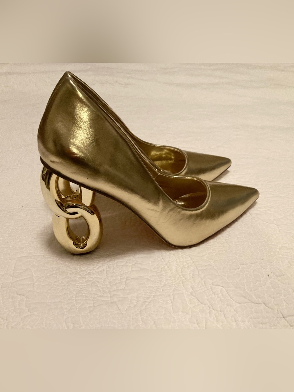 Gold Heels with Chain-Link Heel AZALEA WANG LINKED UP GOLD PUMP Statement Shoes